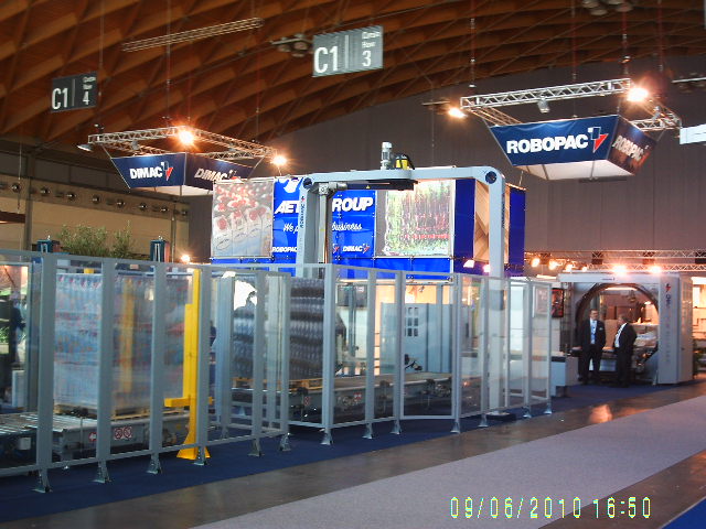 PACKOLOGY 2010 1.JPG Stand Aetna Group 2